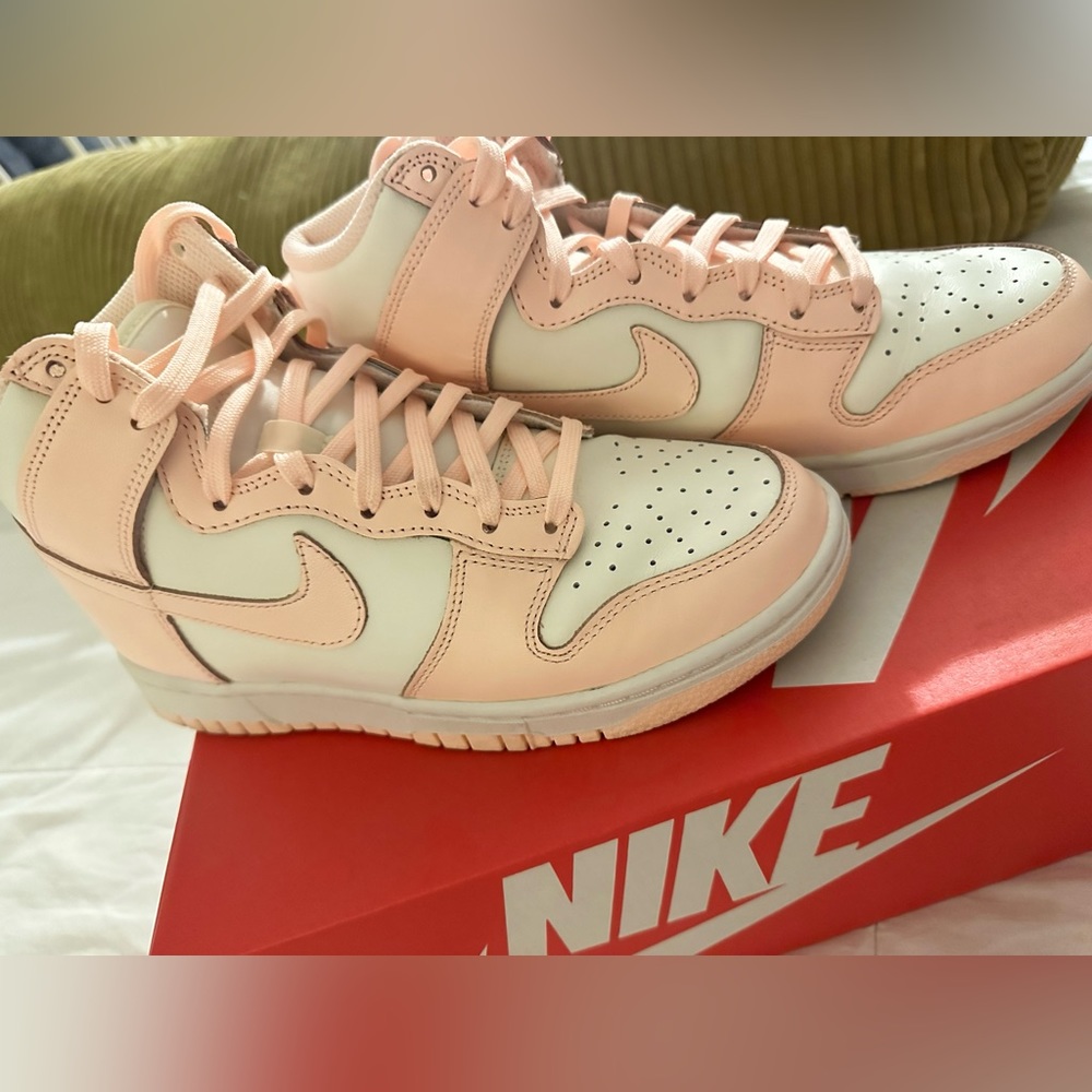 Sail/crimson tint Nike dunk high